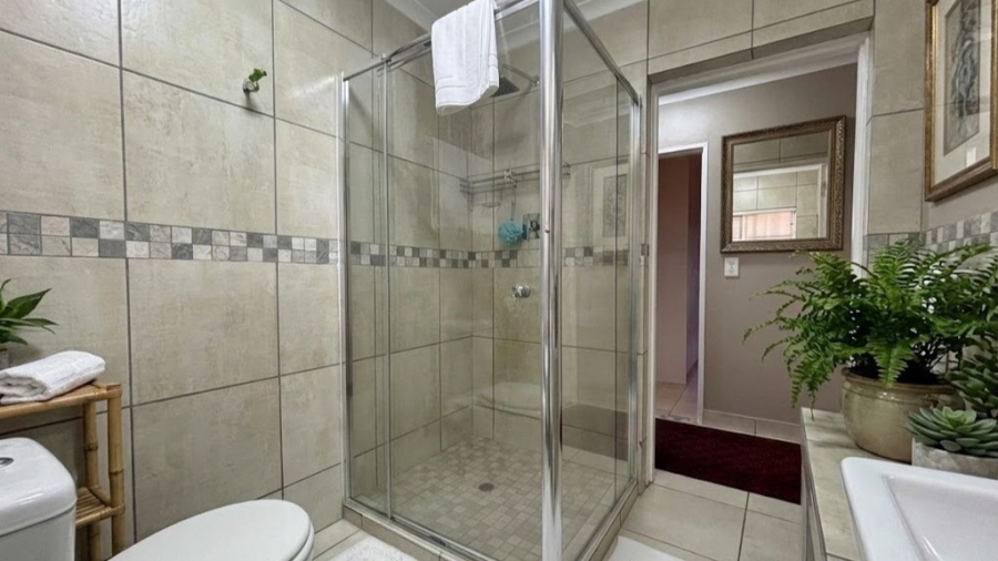 2 Bedroom Property for Sale in Heritage Park Western Cape
